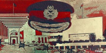 اپنوں پر قربان