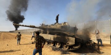 ظالم صہیونیوں کے خلاف بہادر شیروں کی انفرادی کارروائیوں کی تائید ونصرت